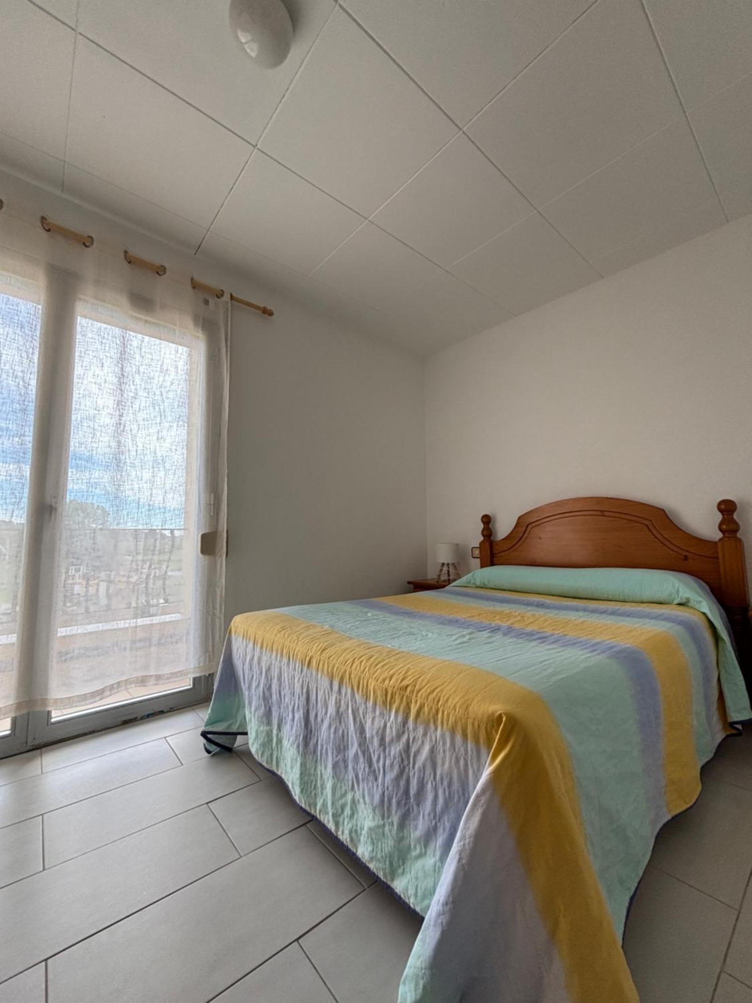 Hotel Pensio L'Avi Pep à Saus Extérieur photo
