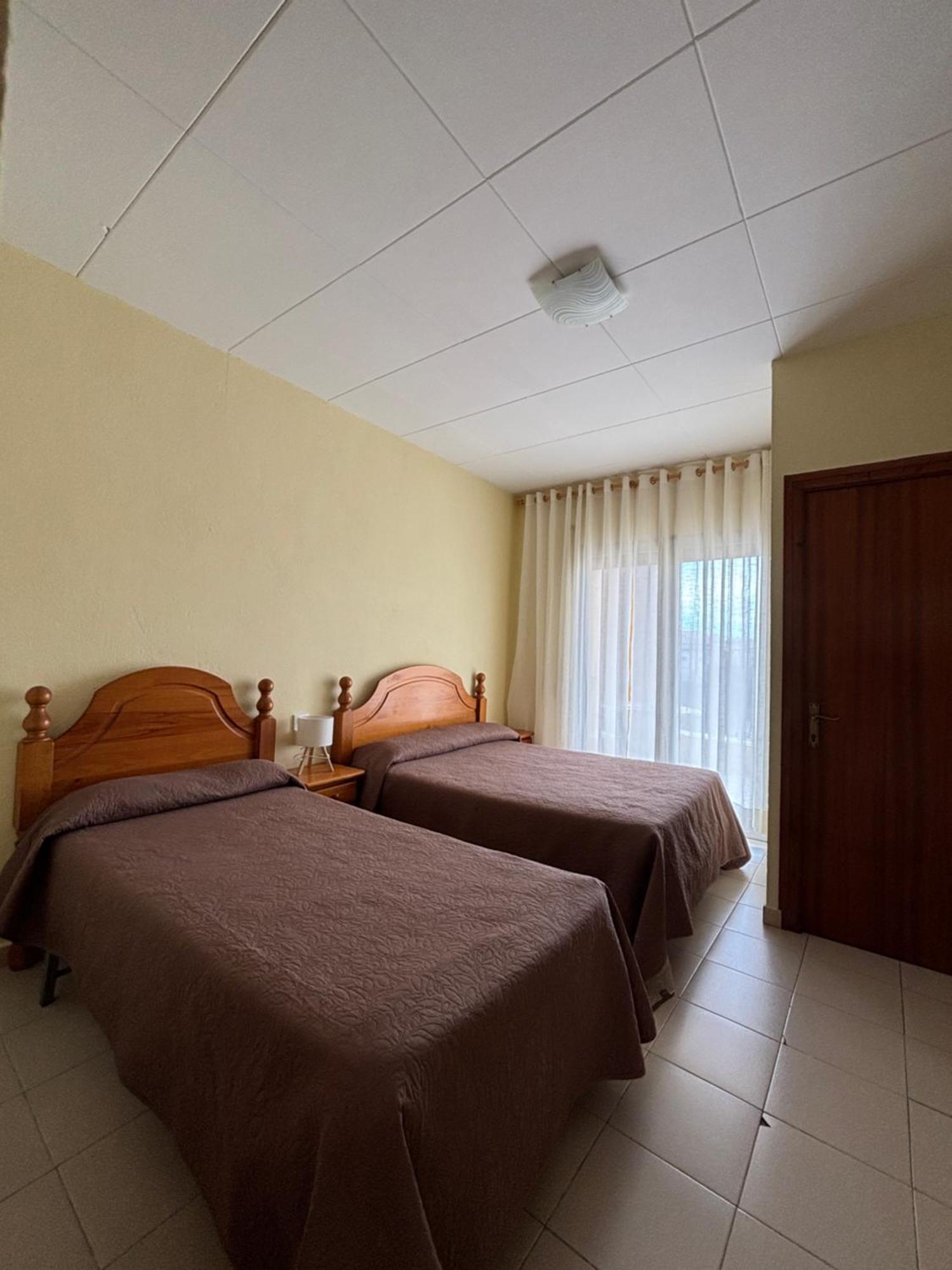 Hotel Pensio L'Avi Pep à Saus Extérieur photo