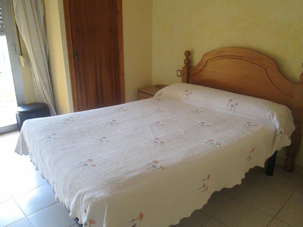 Hotel Pensio L'Avi Pep à Saus Extérieur photo